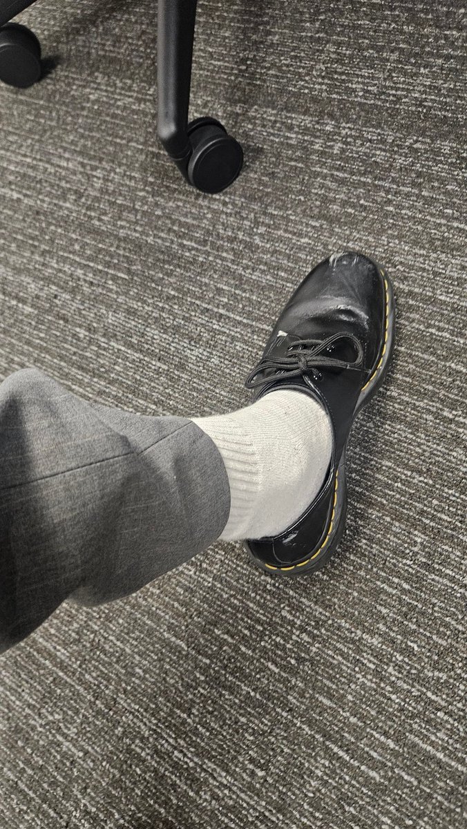 solgrind_'s tweet image. look out for the next runner $ankle