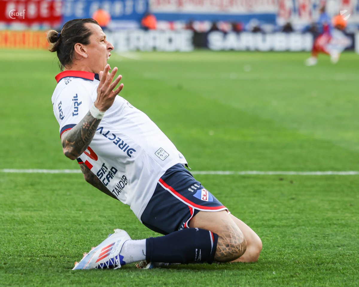 Nacional's tweet photo. COLOSAL

#ElClubGigante 🔵⚪️🔴 https://t.co/iVOQYqZvuP