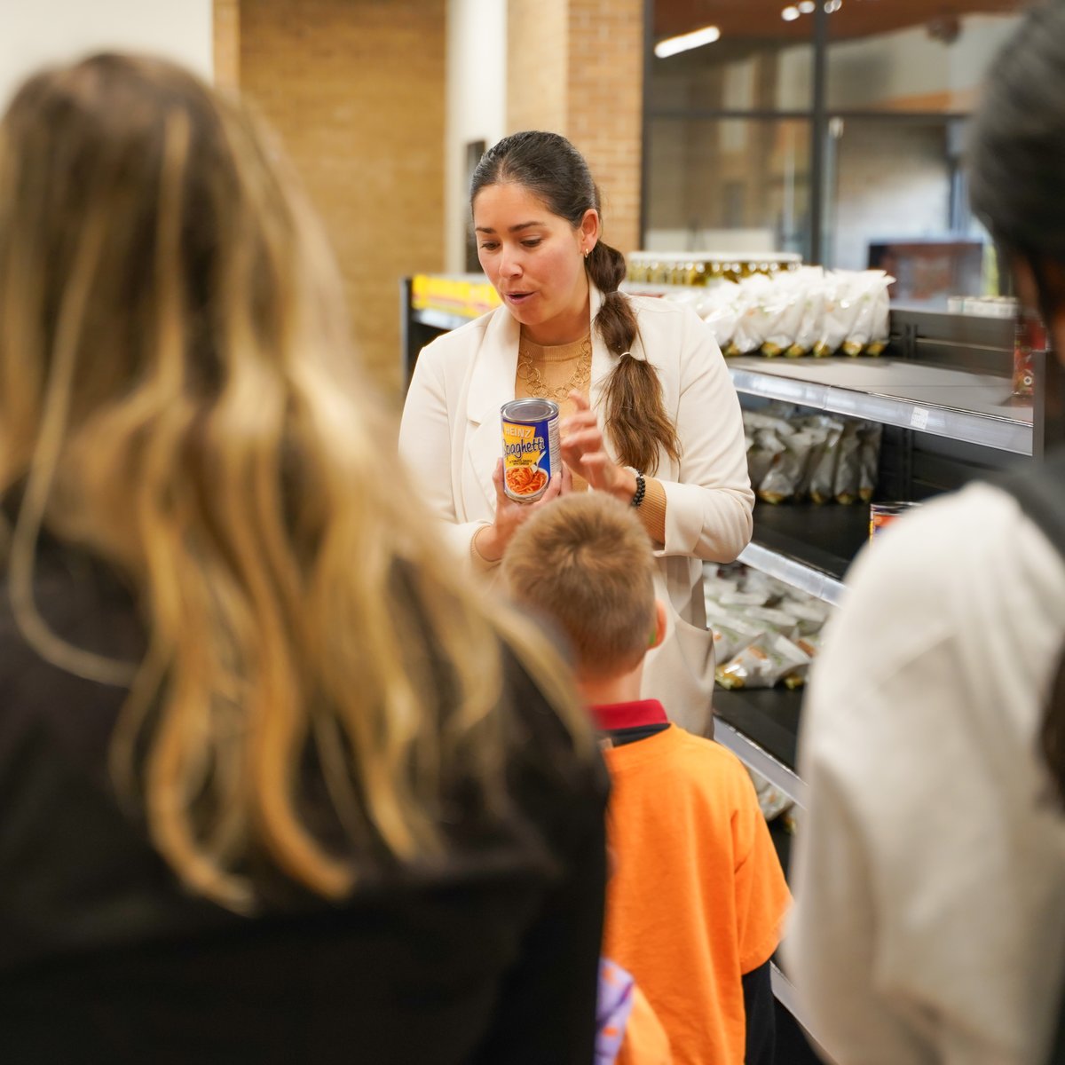 We were thrilled to welcome Ranch Ehrlo kindergarten students for a tour of the BMO Community Food Hub today!

With the Mosaic Million Meal Challenge underway, these events remind us of the importance of striving toward a hunger-free future. Donate today: reginafoodbank.ca/mosaic-million…