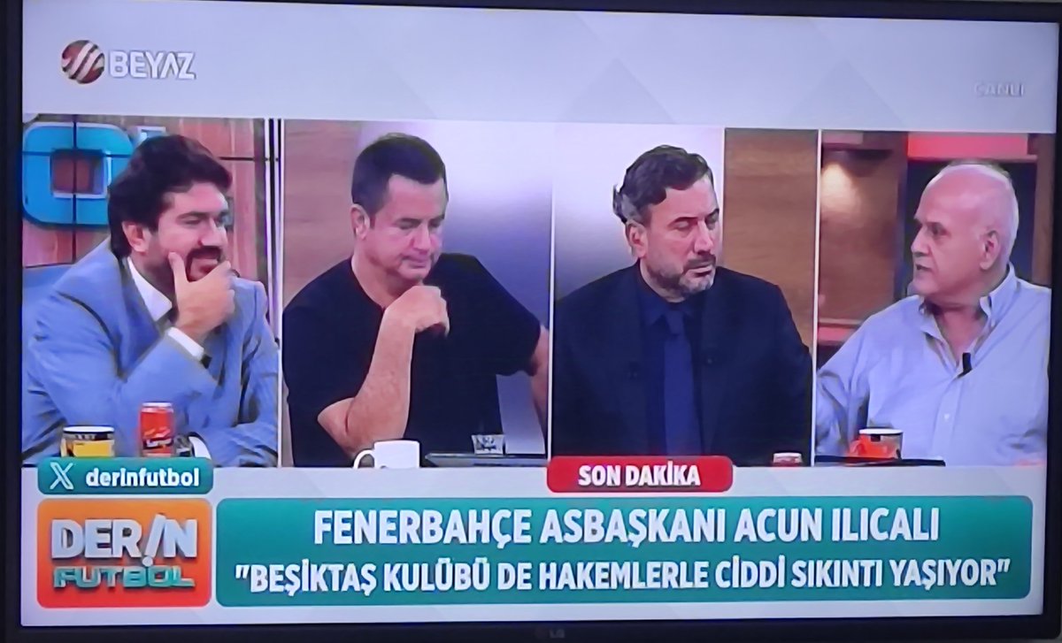 Ülkenin gündemi ellialtı iken, her gün kadın çocuk katliamı alıp başını gitmişken, milli maç arasında birlik beraberlikle bir nebze de olsa kutuplaşmaların azalacağı sırada, yine k.o.ç. başı, yine yalan ve manipülasyonları. Ayrıca, İyi ki Galatasaraylıyım.
#kadinavecocuğadokunma