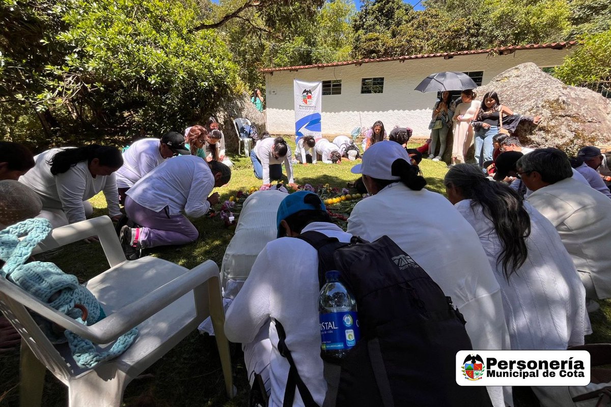 📷📷📷Desde la Personería Municipal de Cota, realizamos un encuentro de bienestar con el Resguardo Indígena, en donde la conexión con la naturaleza, el reconocimiento de nuestras raíces y los derechos humanos, fueron el eje de esta significativa actividad.📷📷📷