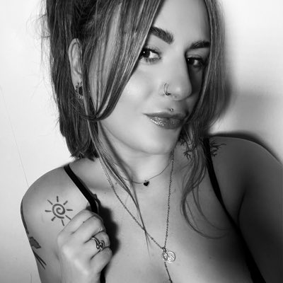 Mel Jackie ☾ tweet media