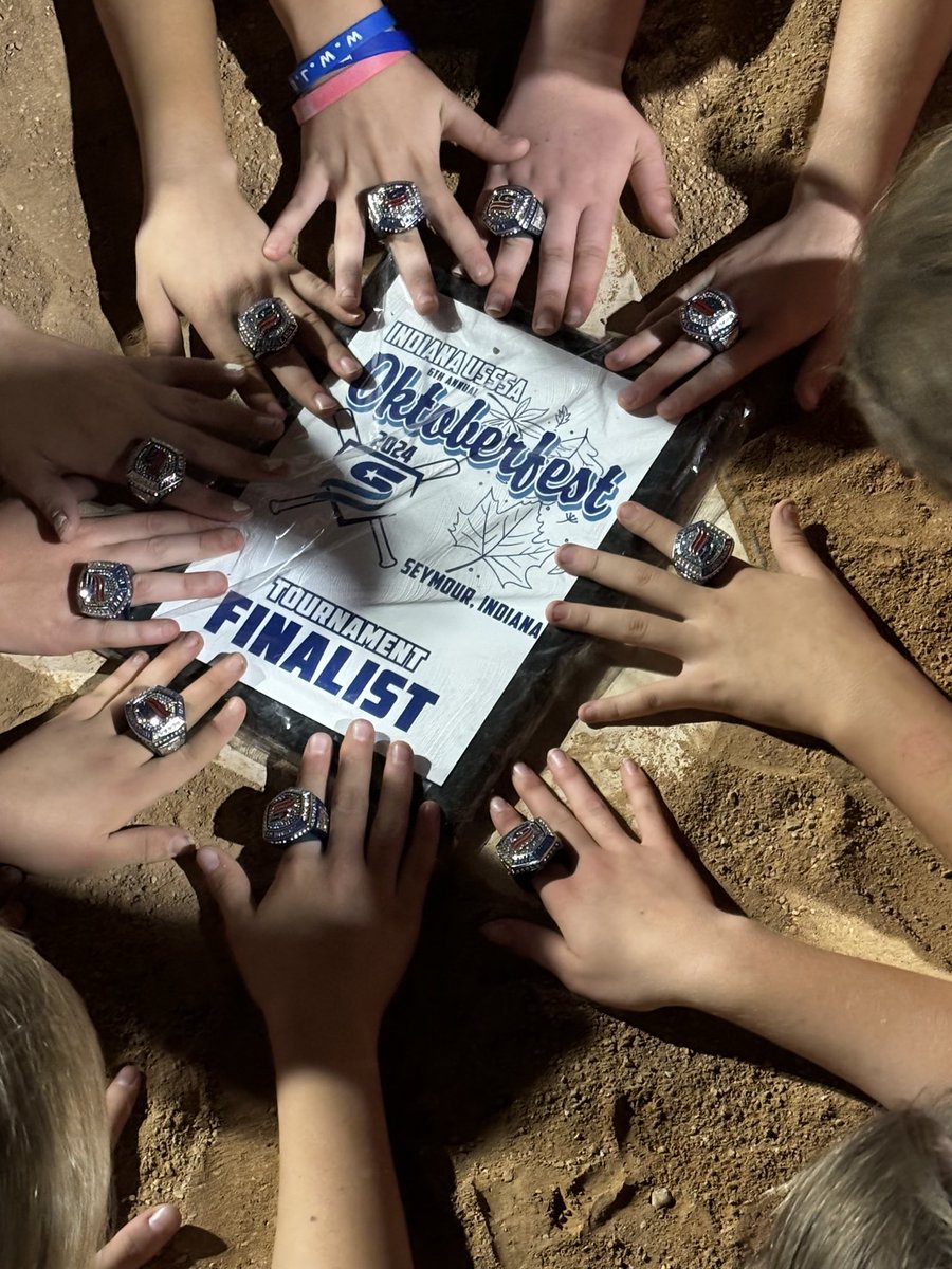 Indiana Smoke 14U Miller—-USSSA Finalist in the 6th annual Oktoberfest Tournament