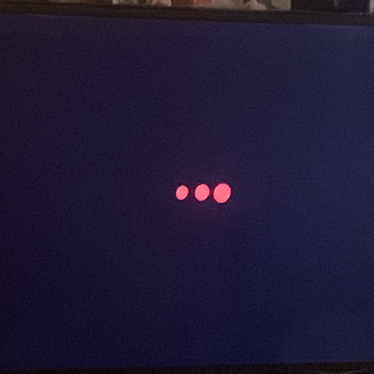 sritarivera97's tweet photo. @claroelsalvador no tenemos cable y el internet está fallando, pero me puedan solucionar escribi al chat privado y no tengo respuesta @claroelsalvador qué pasa con el servicio de internet y cable que falla horrible solución esto porfavor https://t.co/jr1HBlkwoi