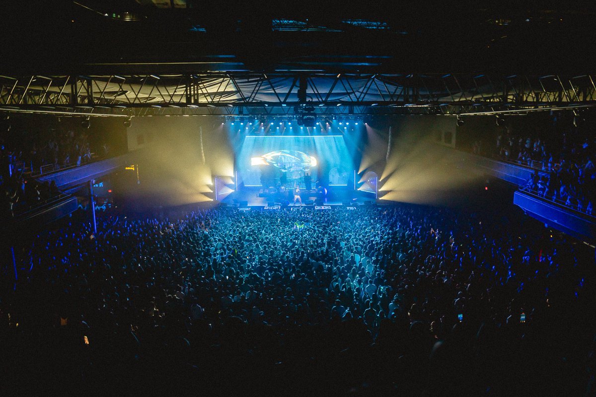 Dannocean's tweet image. Estos días de tour han sido mágicos. Gracias a todos los que se han llegado, gracias gracias!!