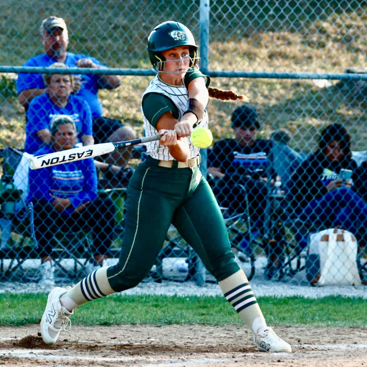 RNSportsCC's tweet photo. Senior Emma Steinke was on fire to open sub-districts, going 3-for-3 with two doubles, a triple, and two RBIs! She also pitched two perfect innings to close out an 8-0 victory. What a performance from the Bison’s lone senior! #BisonPride #Clutch https://t.co/JTgCNqisiN