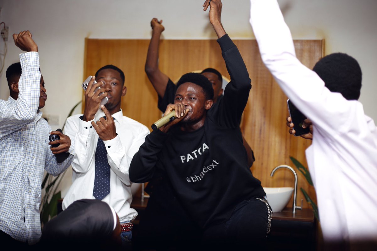 bhadext's tweet photo. Di badman dem put ah lighter pon di Bhadext !! ๐คซ๐๐ฅ๐ฅ #PATOA https://t.co/bWxD6jHKJ5