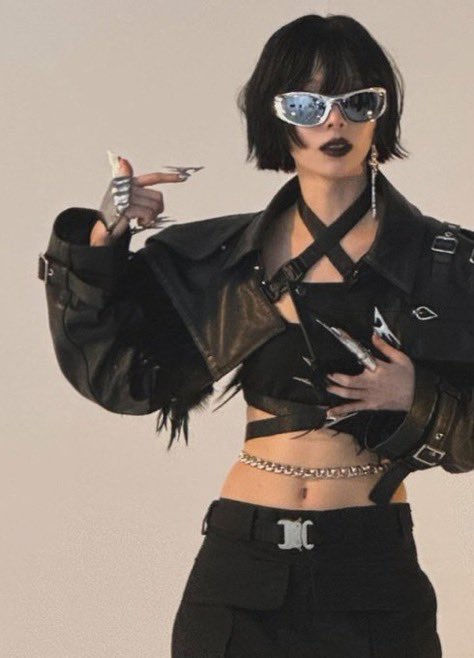 aespa_lov19's tweet image. 同一人物ってま？？？？？？？