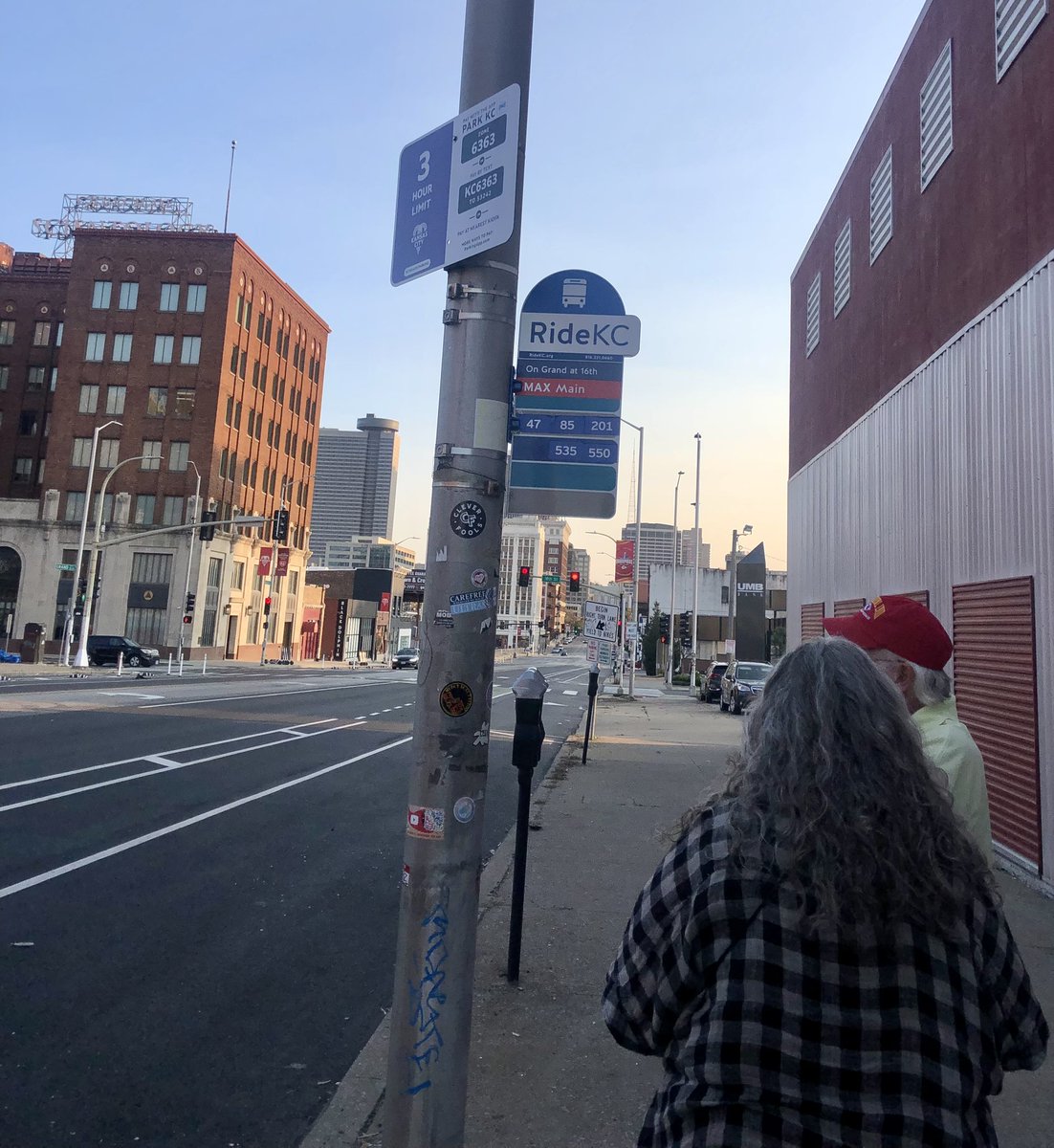 lauraspencer's tweet photo. My mistake: the 16th and Grand stop is actually closer to 18th and Grand. https://t.co/ck0PGYh81C