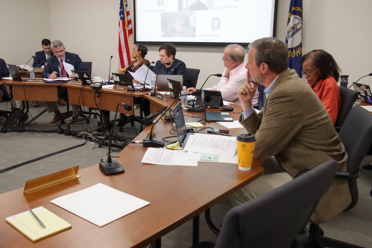 KyDeptofEd's tweet photo. NEW: The Kentucky Board of Education approved a resolution today supporting the use of state dollars to exclusively fund the common system of public schools.

Read more: https://t.co/eR3Y7mi73A https://t.co/h6GRWJHtw3