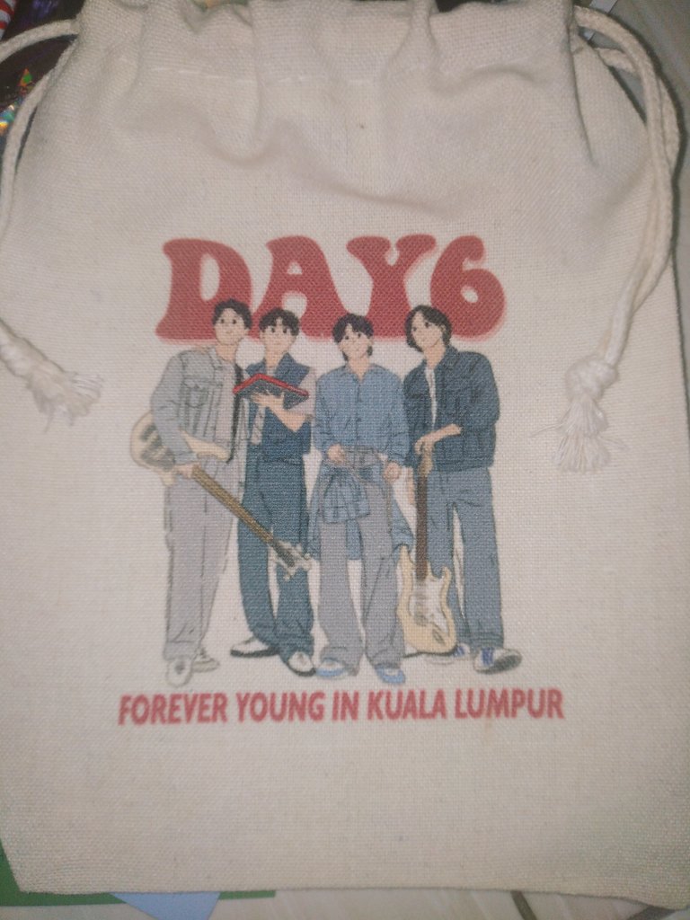 allein_bright's tweet photo. @day6official @DAY6Malaysia @fathinsanusi @14Hanhan @zafhldnt @ninishua @foryoung_k @nfnzhunnie @LightCloverTY_ @AzrinNazira @bycherrybloom @notyourpil @najihah_halmi @lollysleepy22 @skdml_Haru @syanadilah @lemonadayyy @tinidotkom @bewithDAY6 @ftxnbxsh @aradillla @luvinapril_ @amiraathira @ejiiboo @xdinarynana 🍀 @hysngnl @aisbear_aff
🍀 @DAY6With96 https://t.co/1tt0xBlK9e