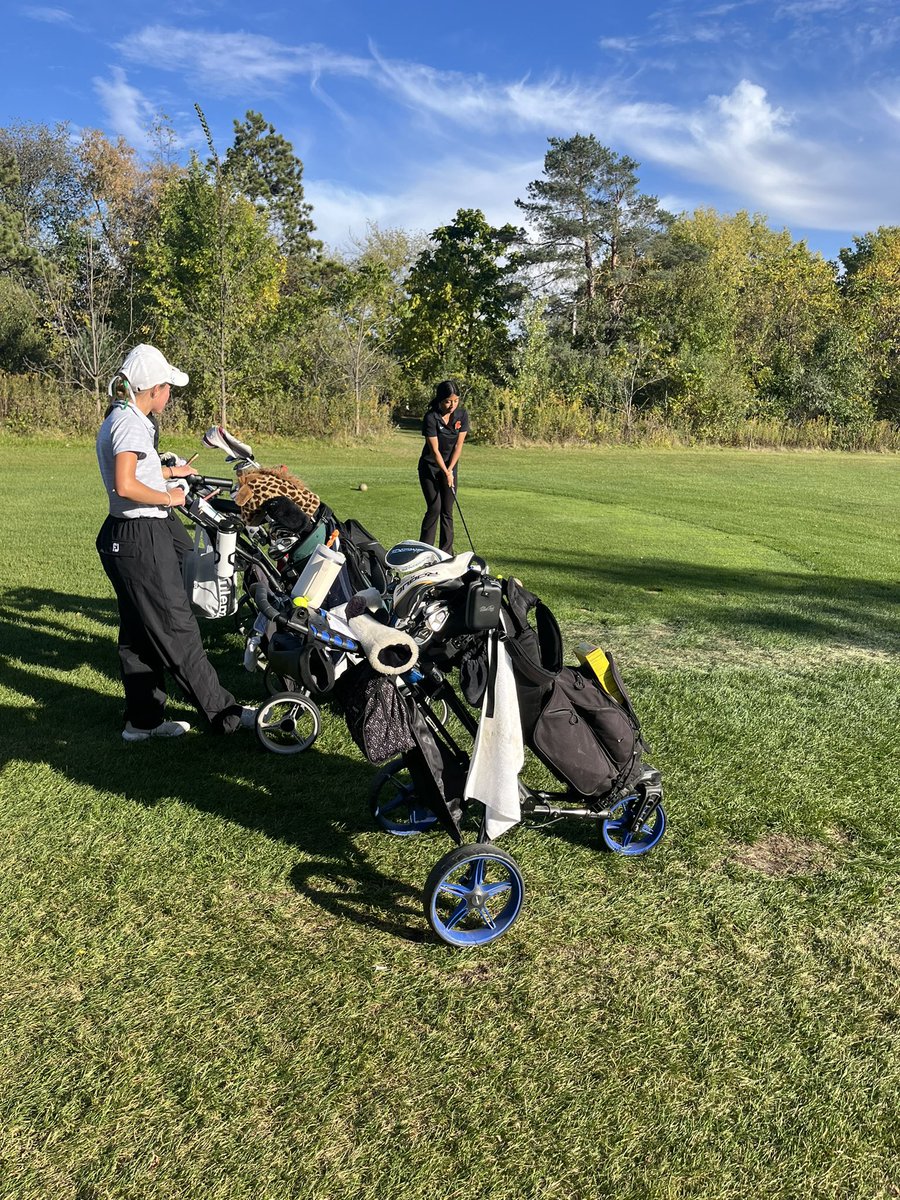 Jennifer &amp; Kilynn finished up their individual season today at sectionals. They both had a great year and an awesome high school career. Proud of both of you! #together