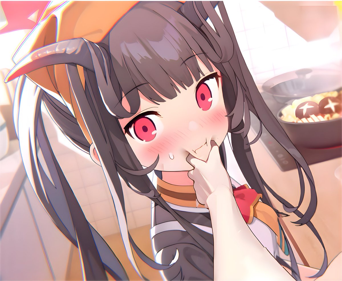 口元ムギュってされるフウカ