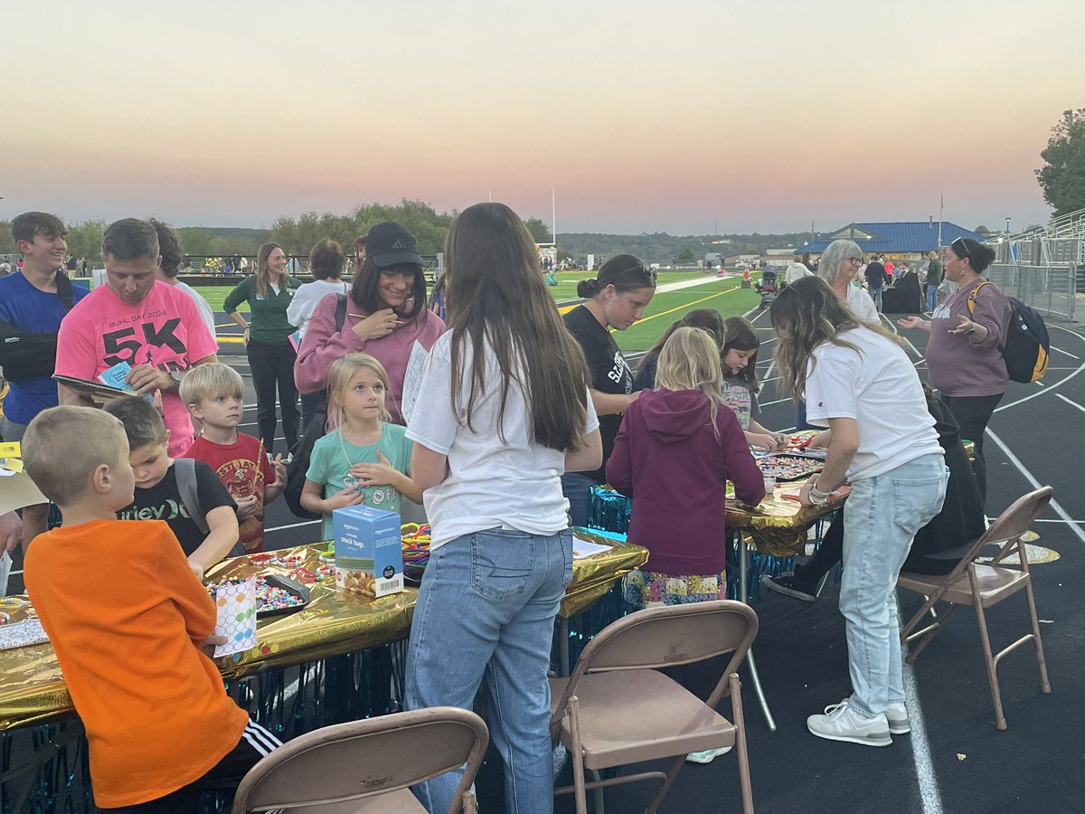 A huge thank you to everyone who came to help with our booth at the Literacy Under the Lights event this past Thursday! We are so thankful for our members and the opportunity to be apart of such an amazing event!