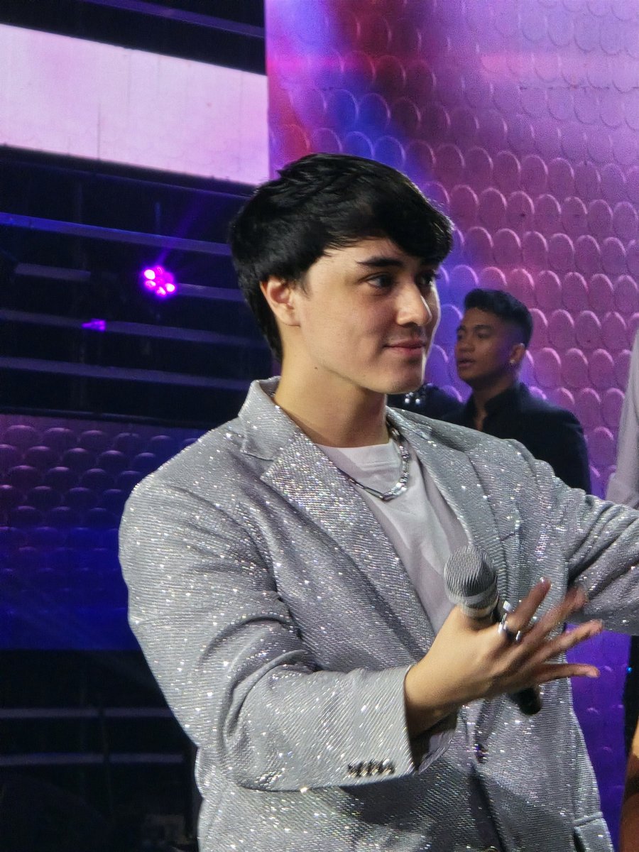 𝙰𝚝𝚎 𝙱𝚎𝚑𝚍𝚜 tweet media