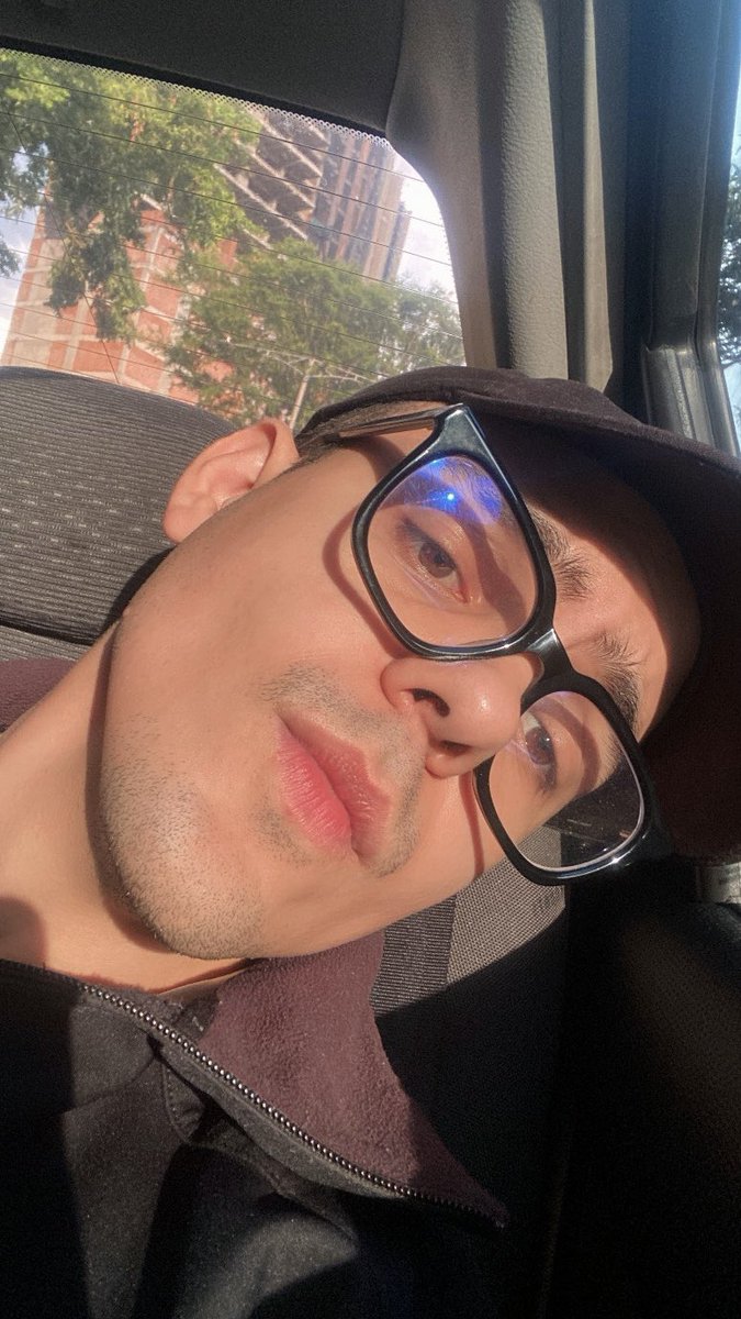 Simón tweet media