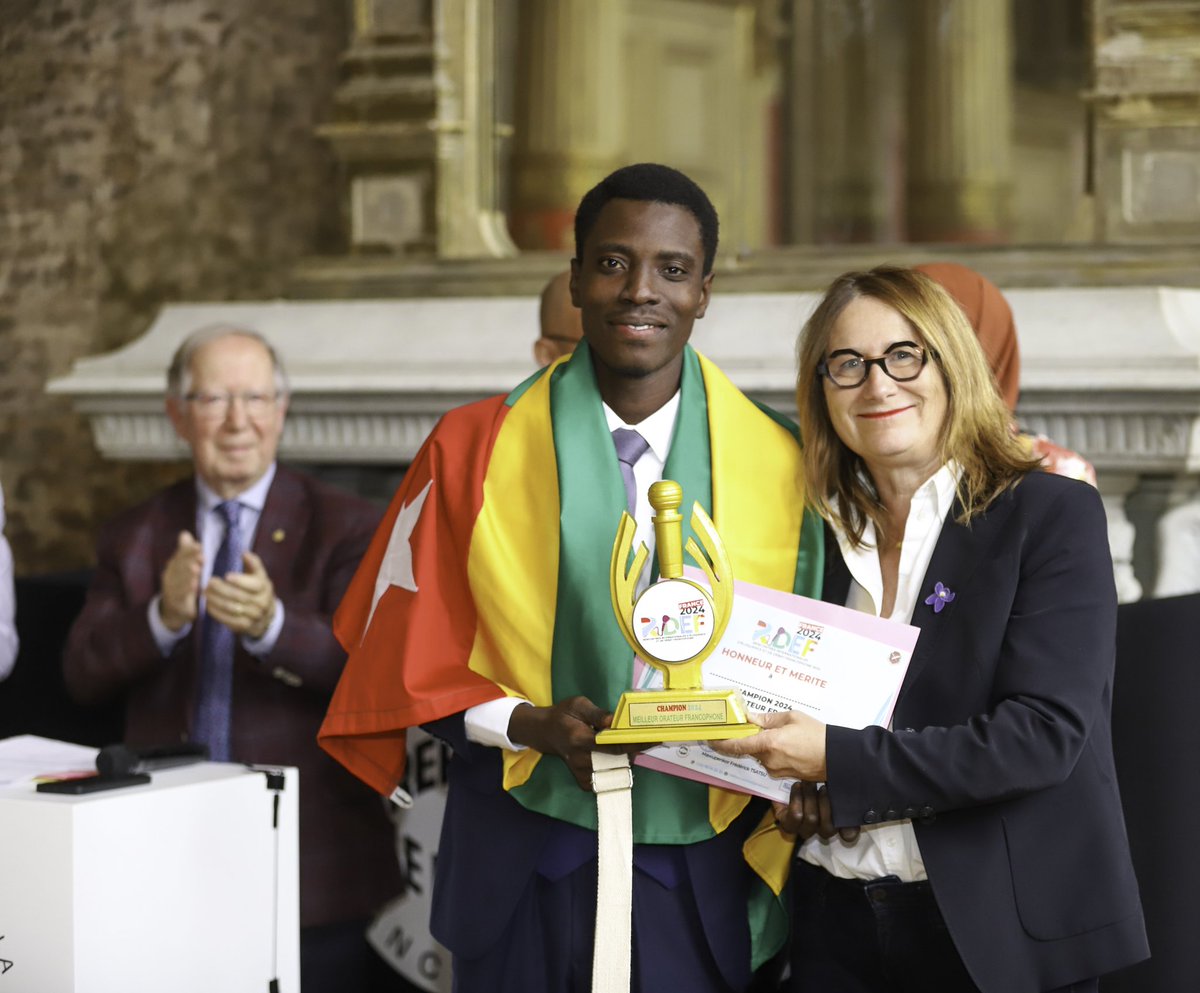🎉Félicitations à notre compatriote Kossi Grâce <a href="/DogbleG/">Grace DOGBLE</a>, lauréat du Grand Concours mondial d'éloquence francophone 2024 !

Bravo pour avoir porté haut les couleurs du Togo🇹🇬 en faisant rayonner votre éloquence et votre talent bien au-delà de nos frontières👏

 #FiertéTogolaise✨
