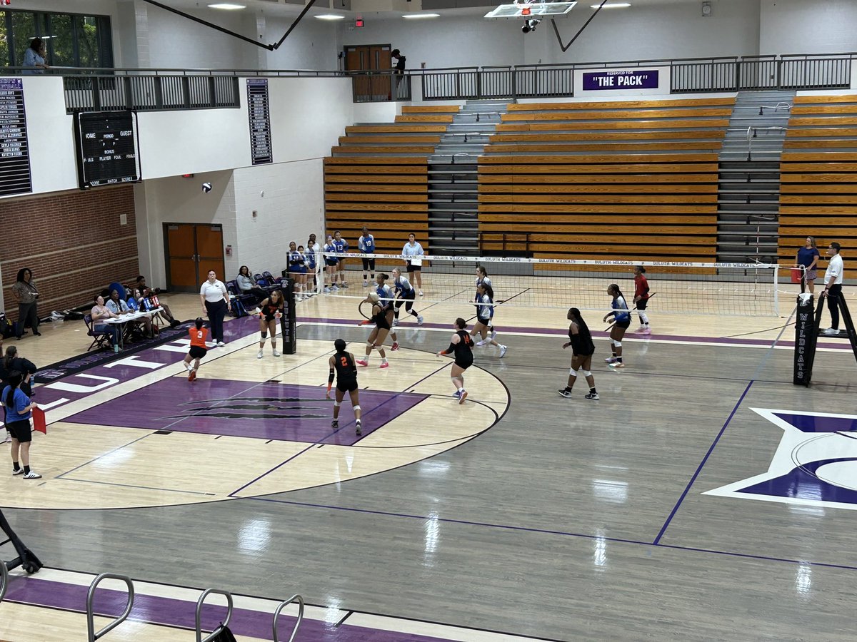 Congratulations to our Lady Lions Volleyball team on their thrilling 3-2 win over a tough Parkview team tonight in the Region Tournament.

So proud of these ladies and how they kept fighting the entire game, winning 15-12 in the 5th set.

GO LIONS!!
#Stateplayoffbound