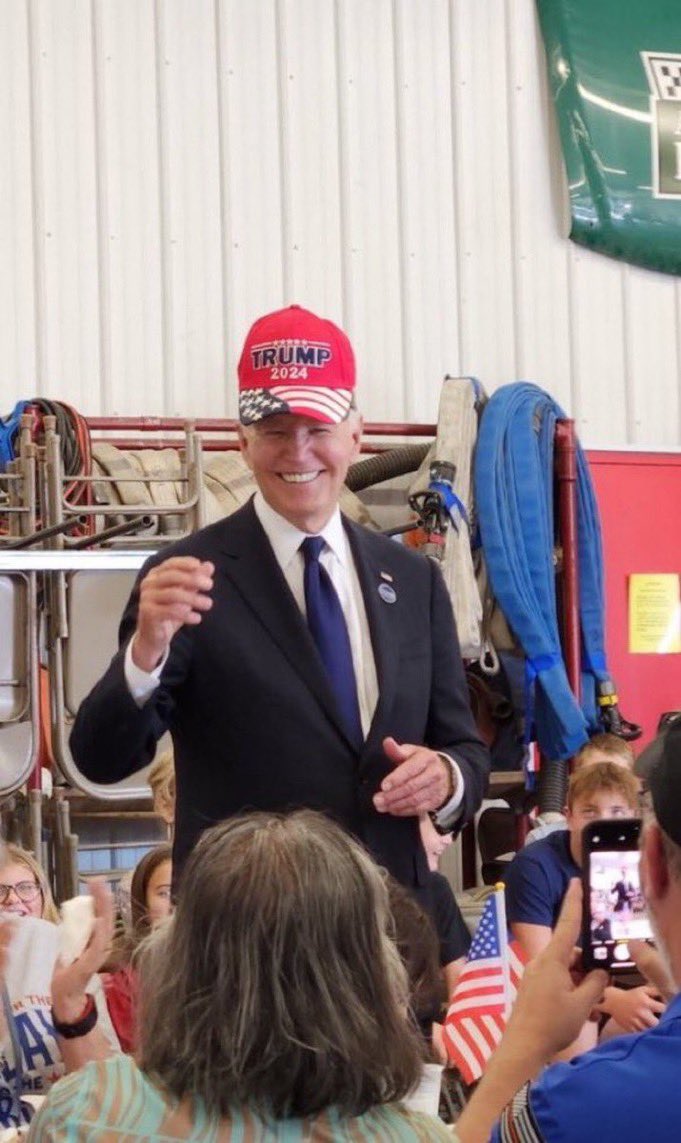 Dennis M tweet media