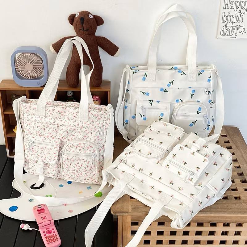 racunshoppe_'s tweet photo. rekomendasi totebag wanita yang muat banyak🌸

A thread https://t.co/JOTBito2WY