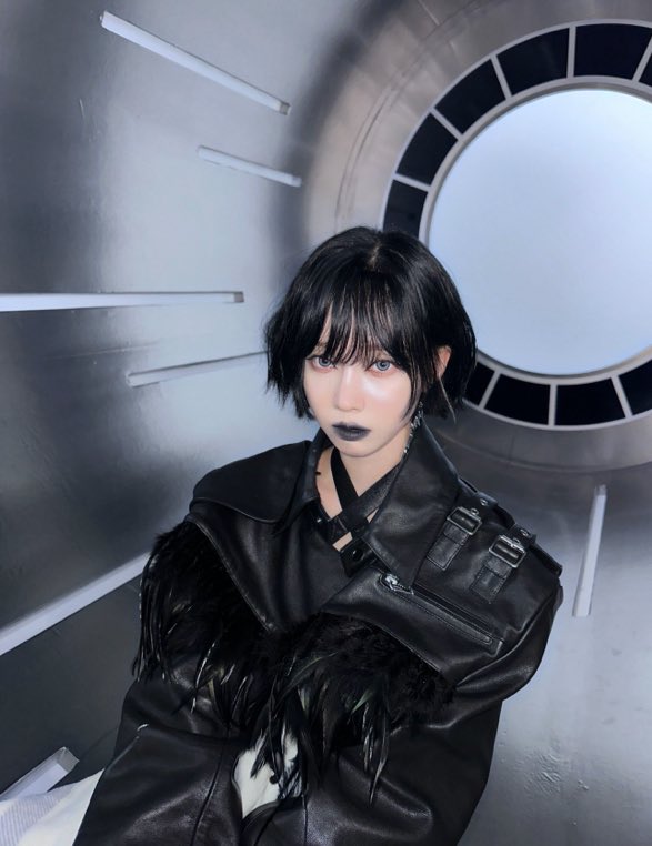 winrina_bbl's tweet image. ⭐️💭 241008
[1:44pm KST]

+pic

+pic

“This is a gift exclusive to MY😜”