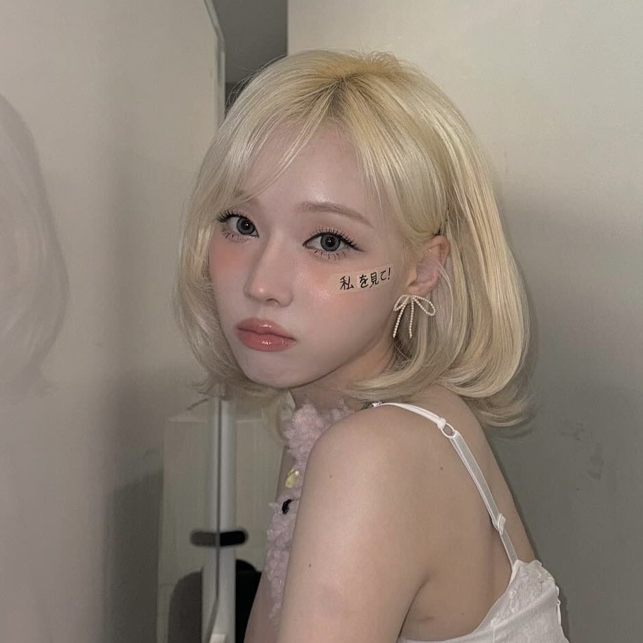 winter700_'s tweet photo. 전매특허 입술 https://t.co/e8adugWWVS