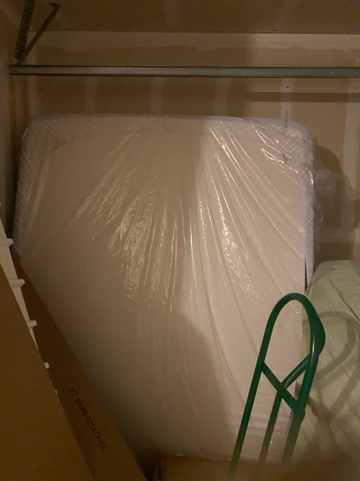 Any of you sexy perverts wanna buy my queen mattress that I've fucked on many of times?
Must be able