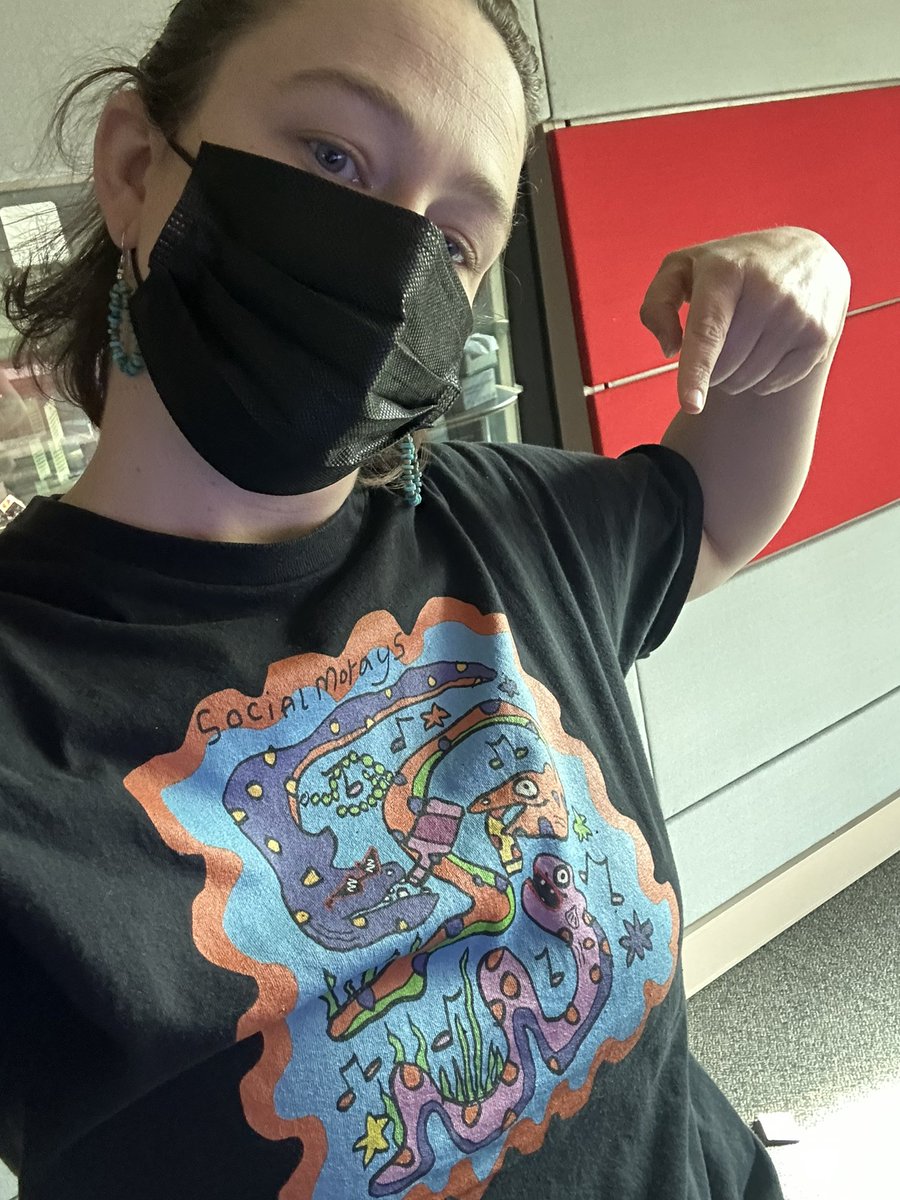 Zoe Kean (@zoe_kean) on Twitter photo Looking forward to chatting about social dynamics of octopus on <a href="/abchobart/">ABC Hobart</a> in my social morays top! Looking forward to chatting about social dynamics of octopus on <a href="/abchobart/">ABC Hobart</a> in my social morays top!