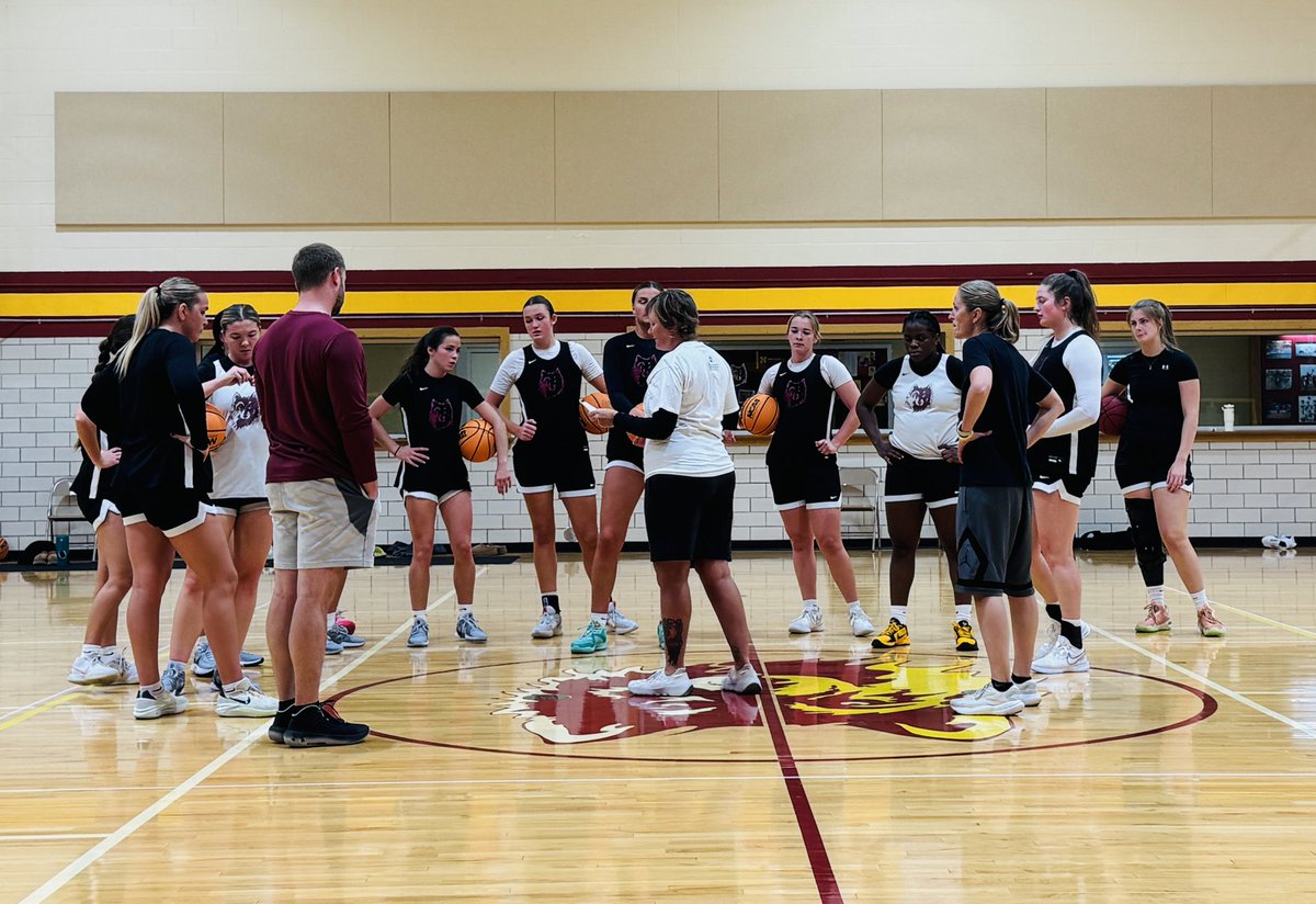 NSU Wolves WBB (@nsuwolves_wbb) on Twitter photo Officially official πΊπ
Day 1 βοΈ
#GoWolves #WolvesCountry Officially official πΊπ
Day 1 βοΈ
#GoWolves #WolvesCountry