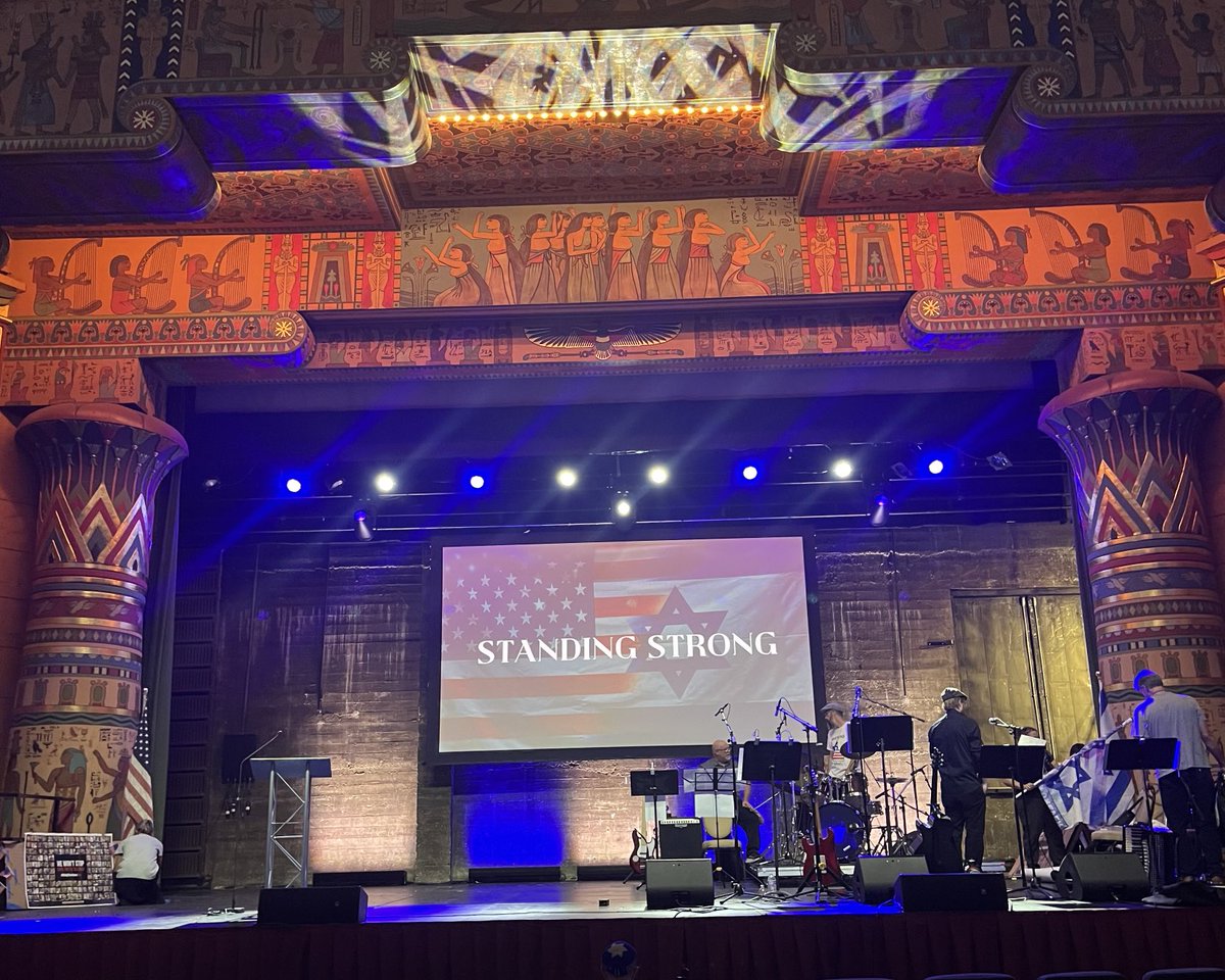 revmahoney's tweet image. Gathering at the Egyptian Theatre in Boise, Idaho for a “Standing Strong” rally in support of Israel and a time for prayer and remembrance! #October7Massacre #PrayForThePeaceOfJerusalem #EndAntiSemitism #StandAgainstJewHating #Israel #NeverForget