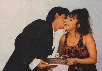 rshah2611's tweet photo. Happppiest birthday to the first lady of Bollywood, The Queen 👑 @gaurikhan ❤️💫  ❤️🤗 wishing you good health loads of happiness and more success!  🤗💫💖 

Sending u lots of love mam! 🥰

@iamsrk #ShahRukhKhan𓀠 

 #HappyBirthdayGauriKhan https://t.co/Z8e3hB2jLz