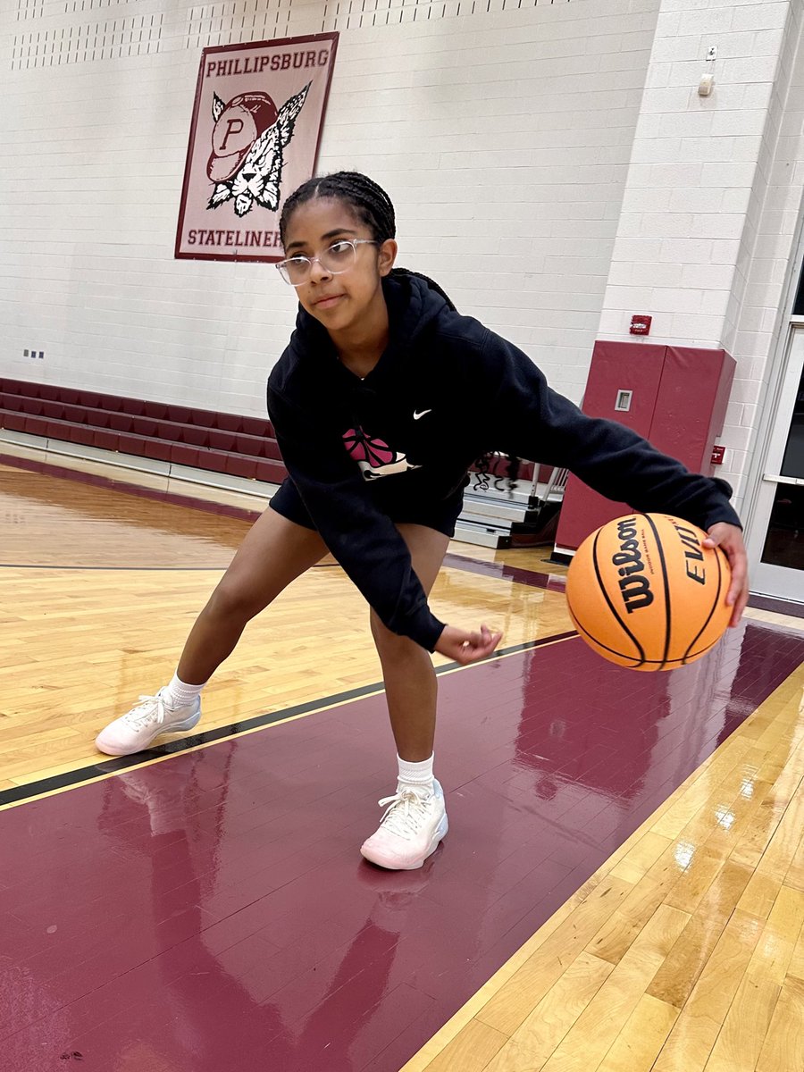 LadyLinerBball's tweet image. Thank you to everyone who came to our Fall Skills &amp;amp; Drills!  We can't wait to see you all next time.  

#GoLiners | @PHSStateliners