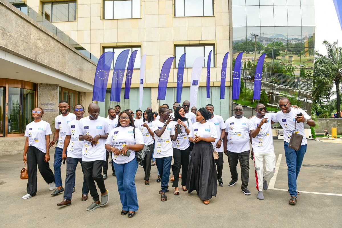EU_SDGN's tweet photo. Yippppppppe! 

We've welcomed 39 young Nigerians into the EU-funded PLAC Legislative Internship Programme—a game-changing opportunity for fresh grads to dive into real-world legislative work at Nigeria's National Assembly. 

Proudly funded by the #EuropeanUnion through our programme, the #EU Support to Democratic Governance in Nigeria (@EU_SDGN ), this internship is all about hands-on experience and making an impact. As the EU’s flagship democracy support programme in Nigeria, EU-SDGN backs the government's efforts to strengthen democracy, while also championing the voice and power of young people in shaping a better future.