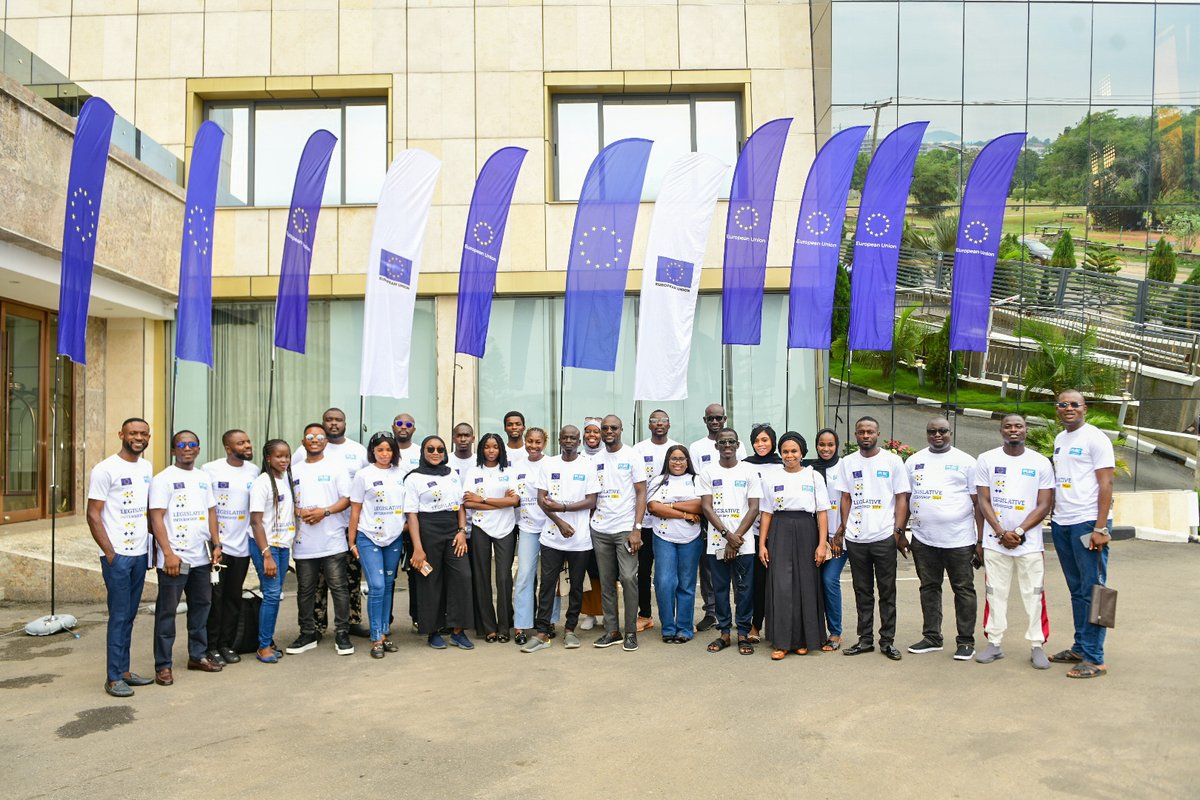 EU_SDGN's tweet photo. Yippppppppe! 

We've welcomed 39 young Nigerians into the EU-funded PLAC Legislative Internship Programme—a game-changing opportunity for fresh grads to dive into real-world legislative work at Nigeria's National Assembly. 

Proudly funded by the #EuropeanUnion through our programme, the #EU Support to Democratic Governance in Nigeria (@EU_SDGN ), this internship is all about hands-on experience and making an impact. As the EU’s flagship democracy support programme in Nigeria, EU-SDGN backs the government's efforts to strengthen democracy, while also championing the voice and power of young people in shaping a better future.