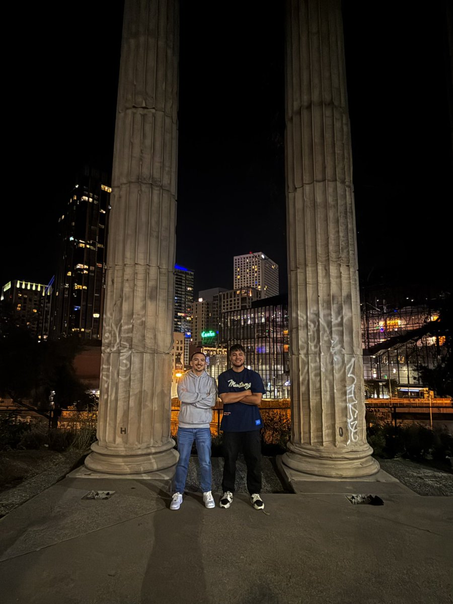 In the late night 🦇🖤