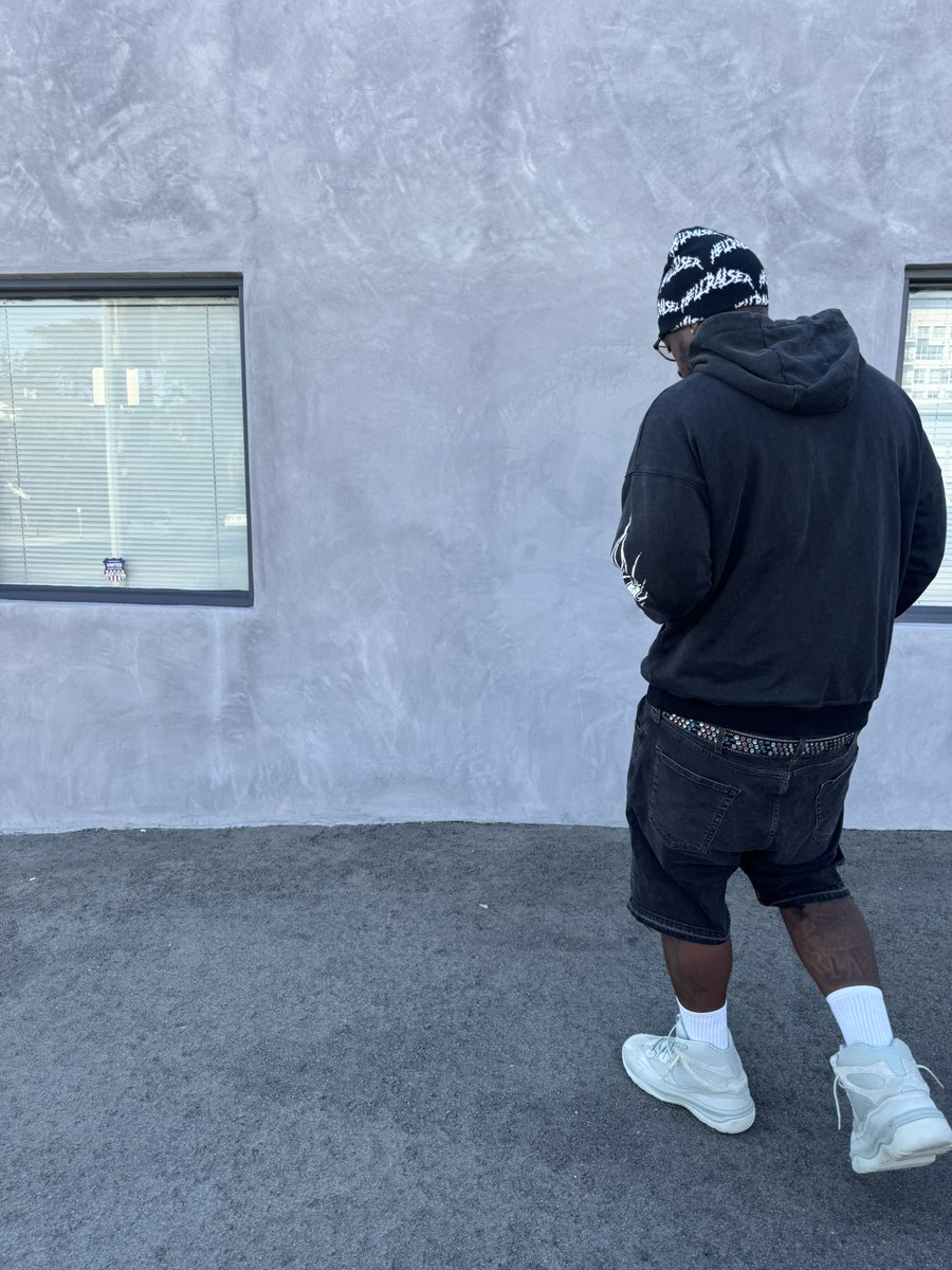 HellraiserZay's tweet photo. VENGEANCE 🦇🏴‍☠️

ZIP UP DROPPING OCTOBER 20TH https://t.co/IMd0vBHDjw