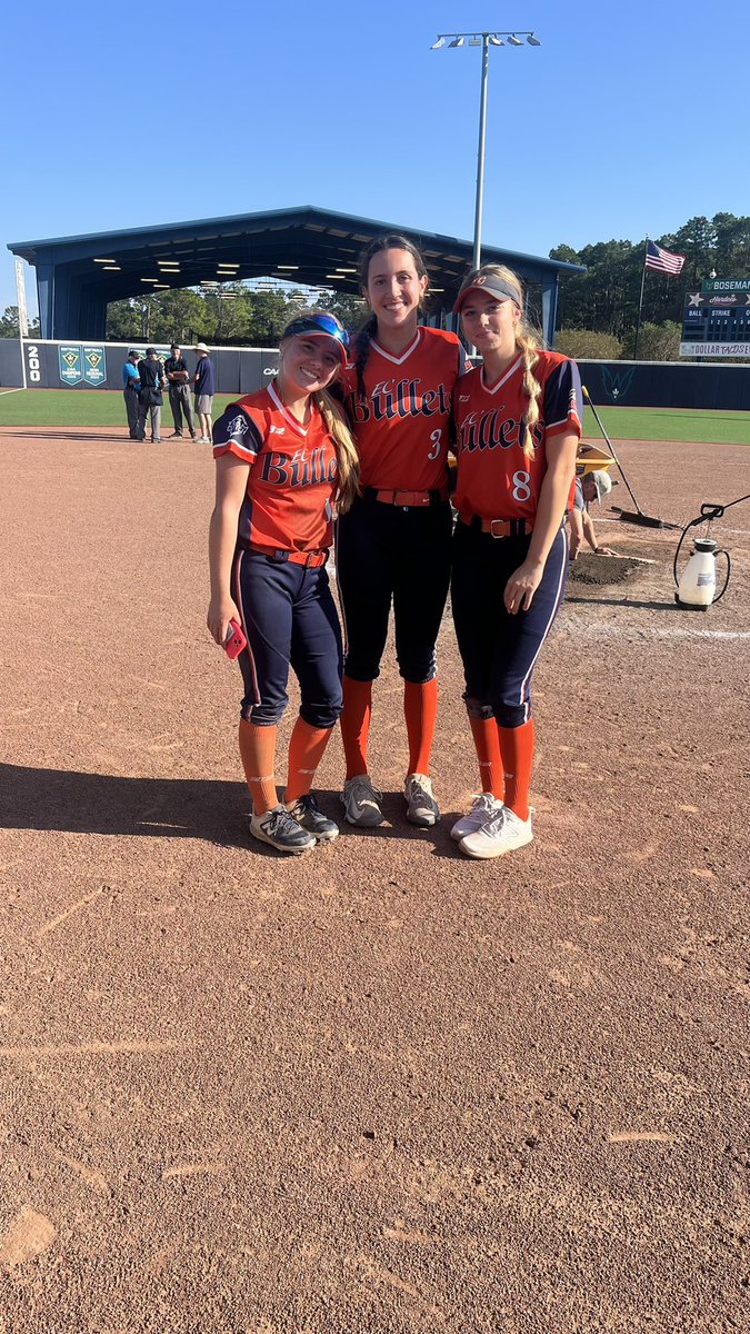 Loved my first camp at <a href="/UNCWsoftball/">UNCW Softball</a> Thank you to all of the coaches and players for the feedback and I cant wait to be back. <a href="/AshleyWadeUNCW/">Ashley Wade</a> <a href="/coachjanelhayes/">Coach Janel Hayes</a> <a href="/CatchingIron/">Parker Stevens</a> <a href="/AbbeyLatham/">Abbey Latham</a>