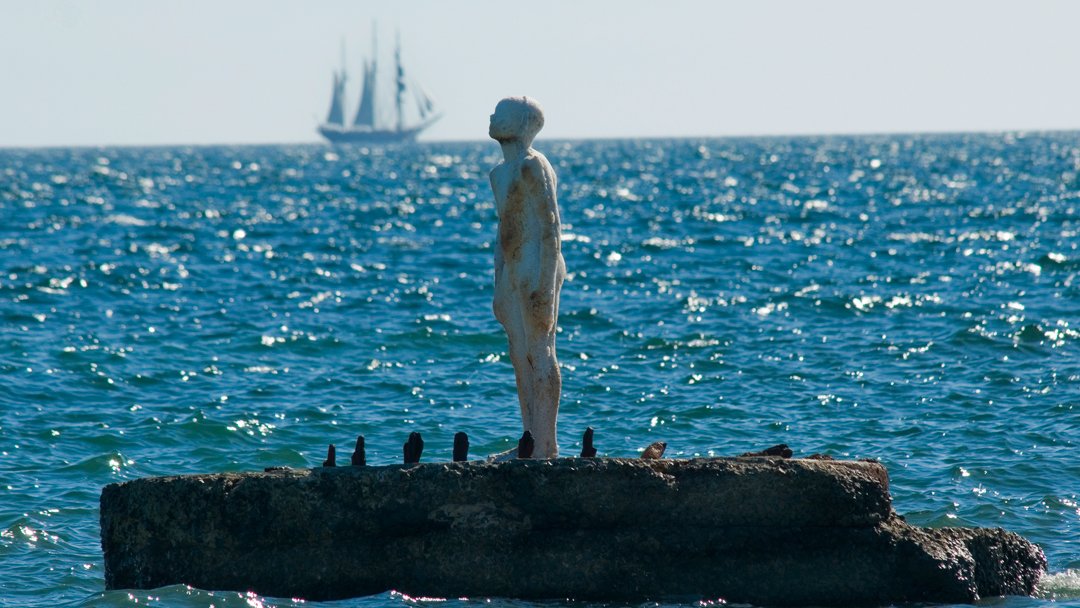 Garland Magazine (@garlandmag) on Twitter photo Richard King discovers a sculptor whose work deconstructs the individual and so opens us up to the world. <a href="/thebloodyXroads/">Richard King</a> garlandmag.com/article/simon-… Richard King discovers a sculptor whose work deconstructs the individual and so opens us up to the world. <a href="/thebloodyXroads/">Richard King</a> garlandmag.com/article/simon-…