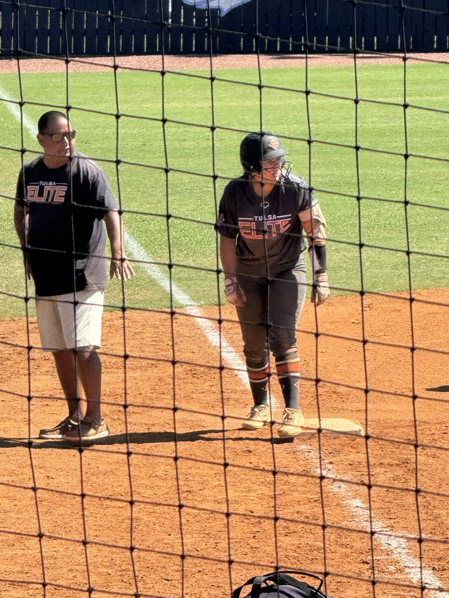 LandynTompkins's tweet photo. I had a great time at Mississippi College this past weekend! Thank you Coach Streetman and staff for letting me and my team — Tulsa Elite 26-27 National — play at your facility. Thank you Eric Jaramillo for making this possible! 
@leigh_streetman @EricJar08972519 @TulsaElite08 https://t.co/EqCvdTJ54W