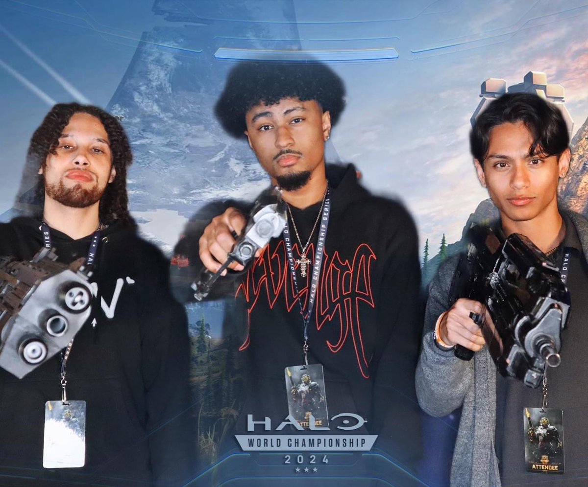 CenturySZN's tweet image. Worlds was such a vibe this year, always love seeing all the homies 🖤
