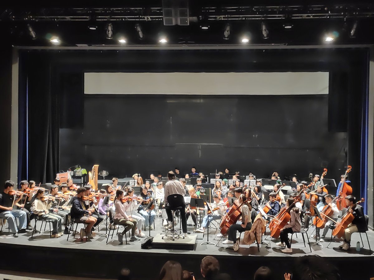 Our Intermediate and Senior Orchestras had an incredible workshop weekend and social event filled with music, learning, and collaboration. Huge thanks to our amazing coaches, staff and dedicated students for bringing so much energy and passion!