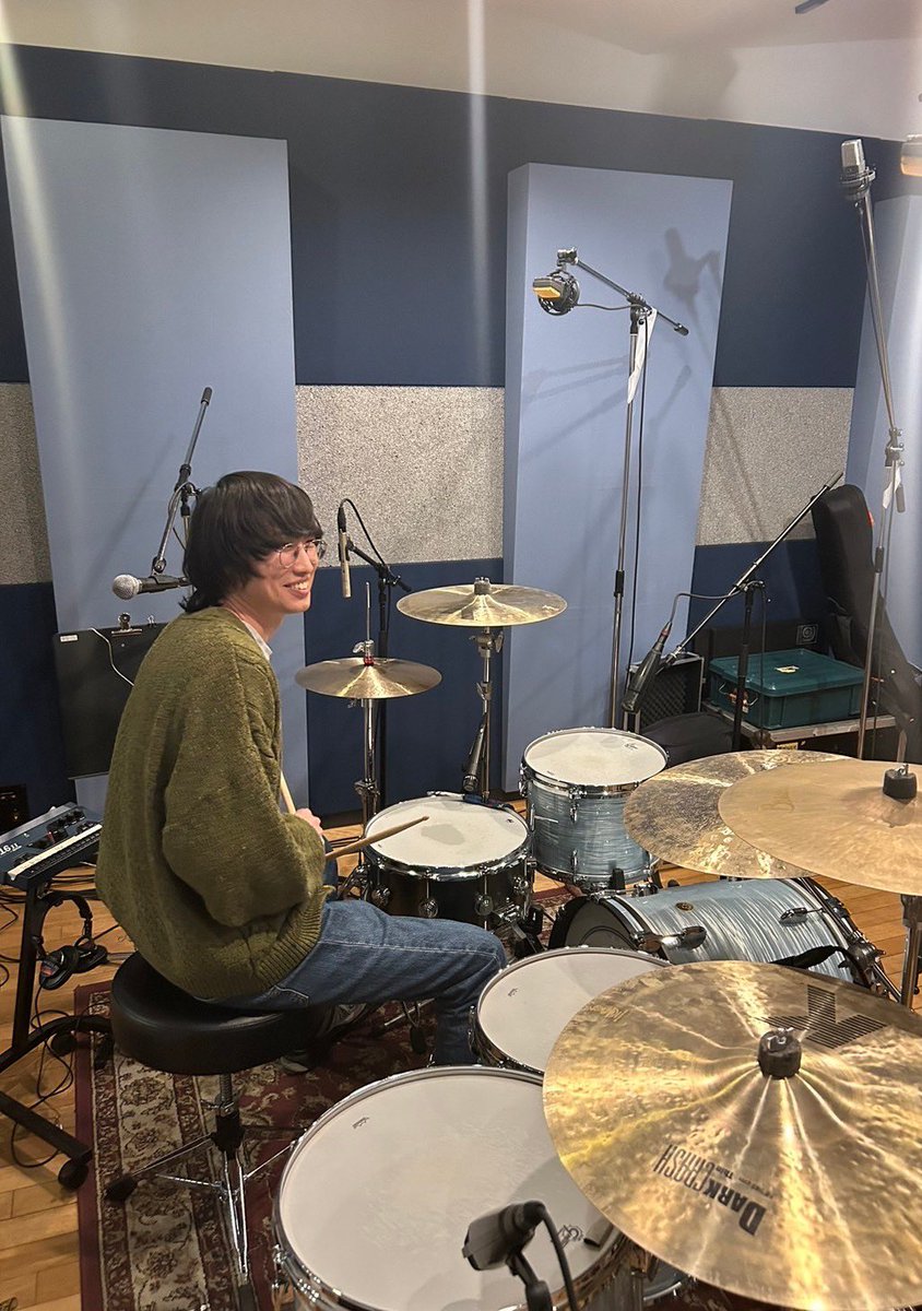 DOGA_BAND's tweet image. 【オフドガ】

「CHAOS Z.P.G.」録音中の風景ですなー

アルバムたくさん聴いてください！
friendship.lnk.to/CHAOSZPG_doga