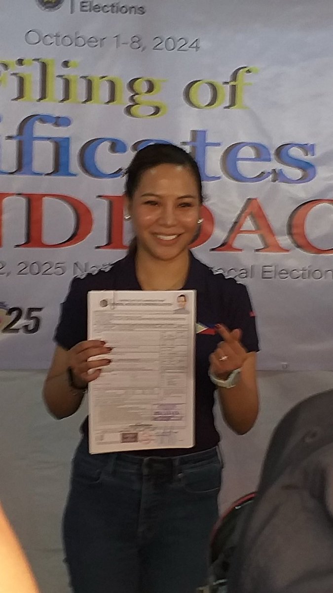 smninews's tweet photo. DUTERTE vs NOGRALES

Dating Cabinet Secretary ni FPRRD, Karlo Nograles, nag-file ng kanyang COC sa pagka-alkalde ng Davao City.

Samantala, PBA Party-list Rep. Migs Nograles, kakalabanin si incumbent Davao City 1st District Rep. Pulong Duterte. https://t.co/7cKa3t35rB