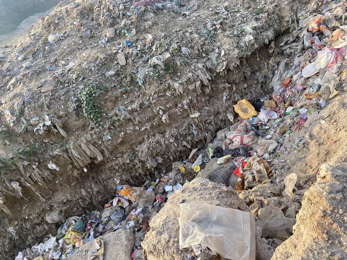 RohanRa57526376's tweet photo. @MCD_Delhi @DCSOUTHZONE @AtishiAAP @SwachhBharatGov @AAPDelhi https://t.co/NKIIMK52bD