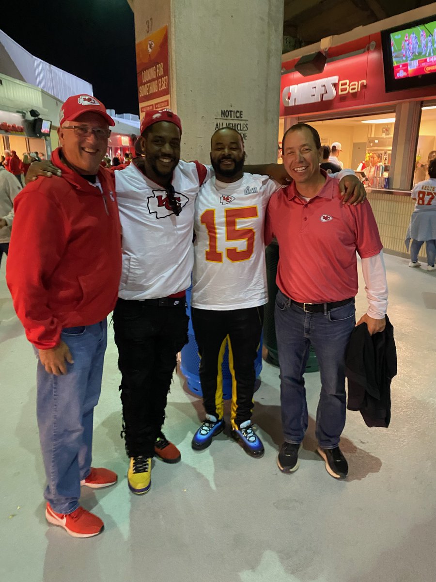 EricGreble's tweet photo. Great crew to coach! https://t.co/pig2mBVJdA