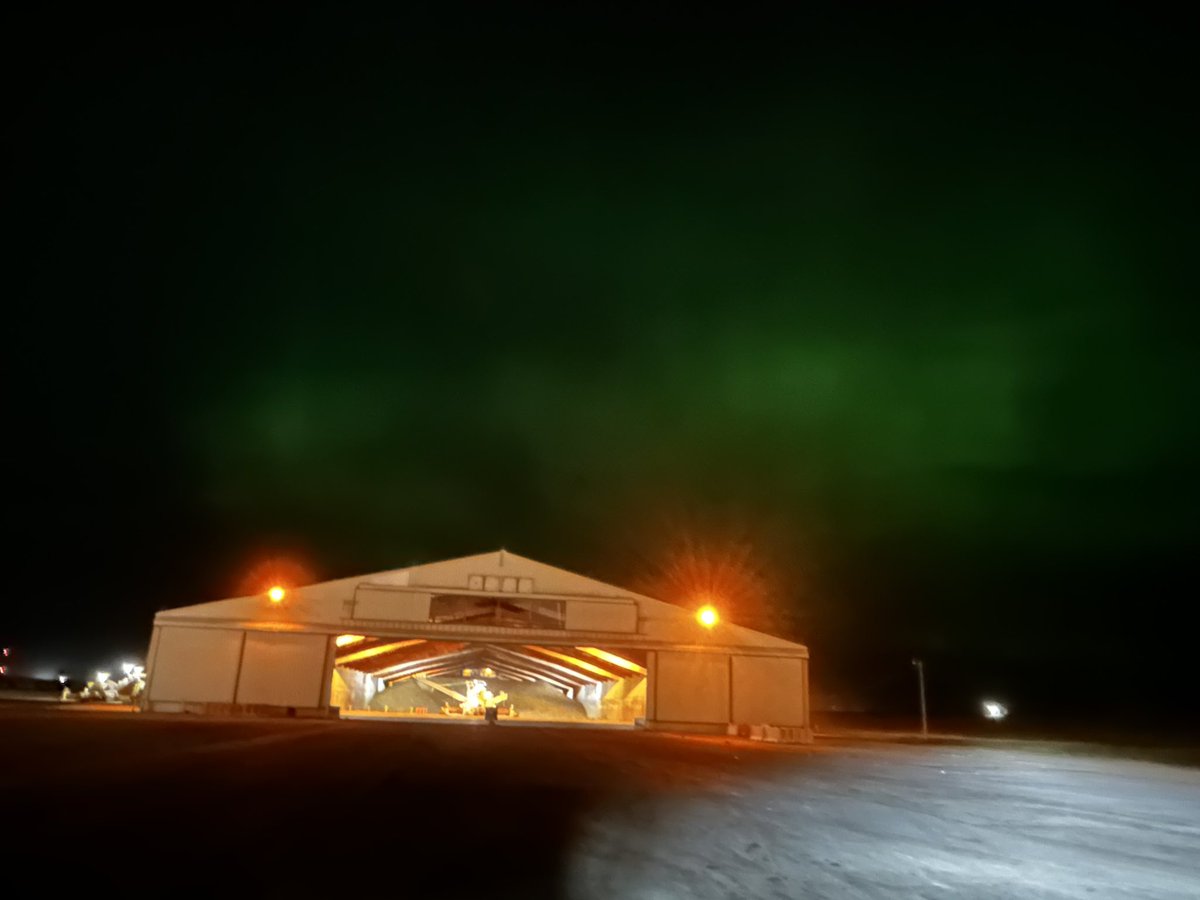 Harvest nights guided by the northern lights! <a href="/CrystalSugarCo/">Crystal Sugar Co.</a>