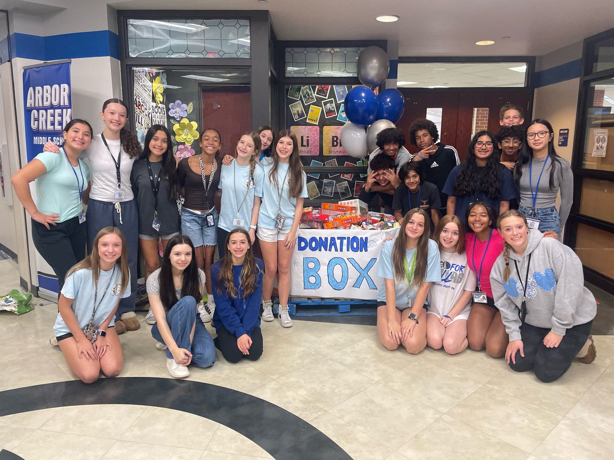 ArborCreekMS's tweet photo. Our Eagle Web Leaders did an amazing job collecting donations for Stuff The Pantry. We thank our ACMS families for supporting this wonderful cause and donating to help others in need. Go Eagles! #ACPride https://t.co/JlMIDxNpND