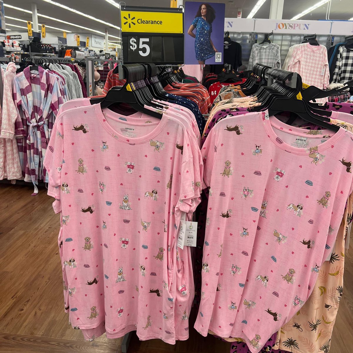 SHE DON’T WANT VICTORIA SECRETS SHE WANT A MOOMOO 🐮FROM WALMART 😜