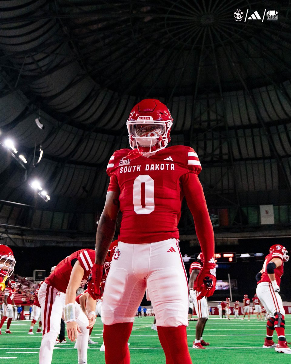 After an amazing conversation with <a href="/CoachVitzthum/">Matt Vitzthum</a> I’m very grateful to receive my 4th D1 offer from <a href="/SDCoyotesFB/">South Dakota Football</a> <a href="/Cehsfootball/">Centennial Coyotes Football</a> <a href="/CoachThiele/">Tim Thiele</a> <a href="/COACHGAETA111/">Chris Gaeta</a> <a href="/lmzworld_/">LIMITZ™️</a> <a href="/theWheatonWay/">Wheaton Sports Solution</a> <a href="/JUSTCHILLY/">Just Chilly</a> <a href="/azc_obert/">Richard Obert</a> <a href="/PeteKnow_/">PeteKnow</a> <a href="/gridironarizona/">Gridiron Arizona</a> <a href="/BlairAngulo/">Blair Angulo</a> <a href="/BJMedia1/">BJ Media</a> <a href="/KyleMorgan_XOS/">Kyle Morgan CATAPULT Southwest Area Scout</a>