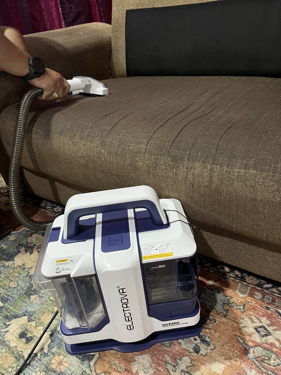 _mimisaidi's tweet photo. Yang ada anak hari2 buat tumpah air, yang ada majikan pulak mesti sebab kencing dia. 

Ready la satu spot cleaner vacuum macam ni kat rumah. Deep cleaning terus, lepas cuci tu bukak kipas kejap je sofa dah kering. 

https://t.co/ZNT1GOQxz1 https://t.co/3wzORqjXYN